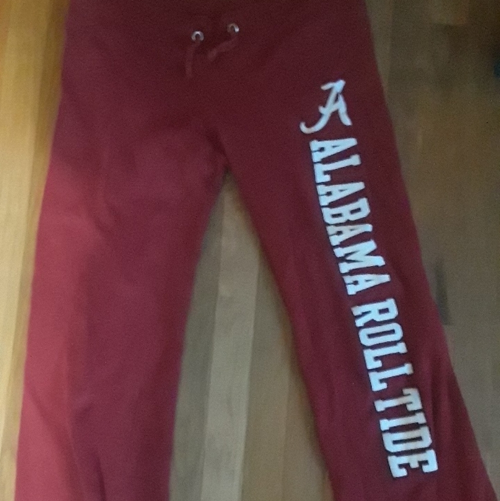 Alabama sweatpants. Medium